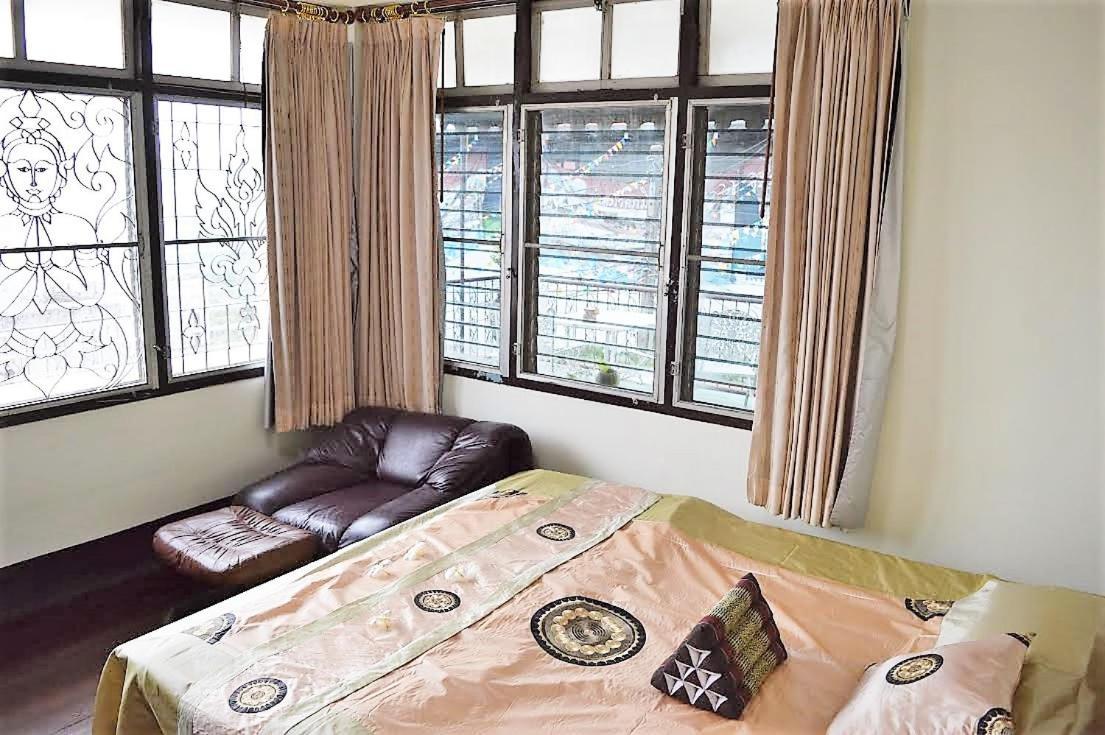 28 Rachabutr Hostel Ubonratcsathani Szoba fotó