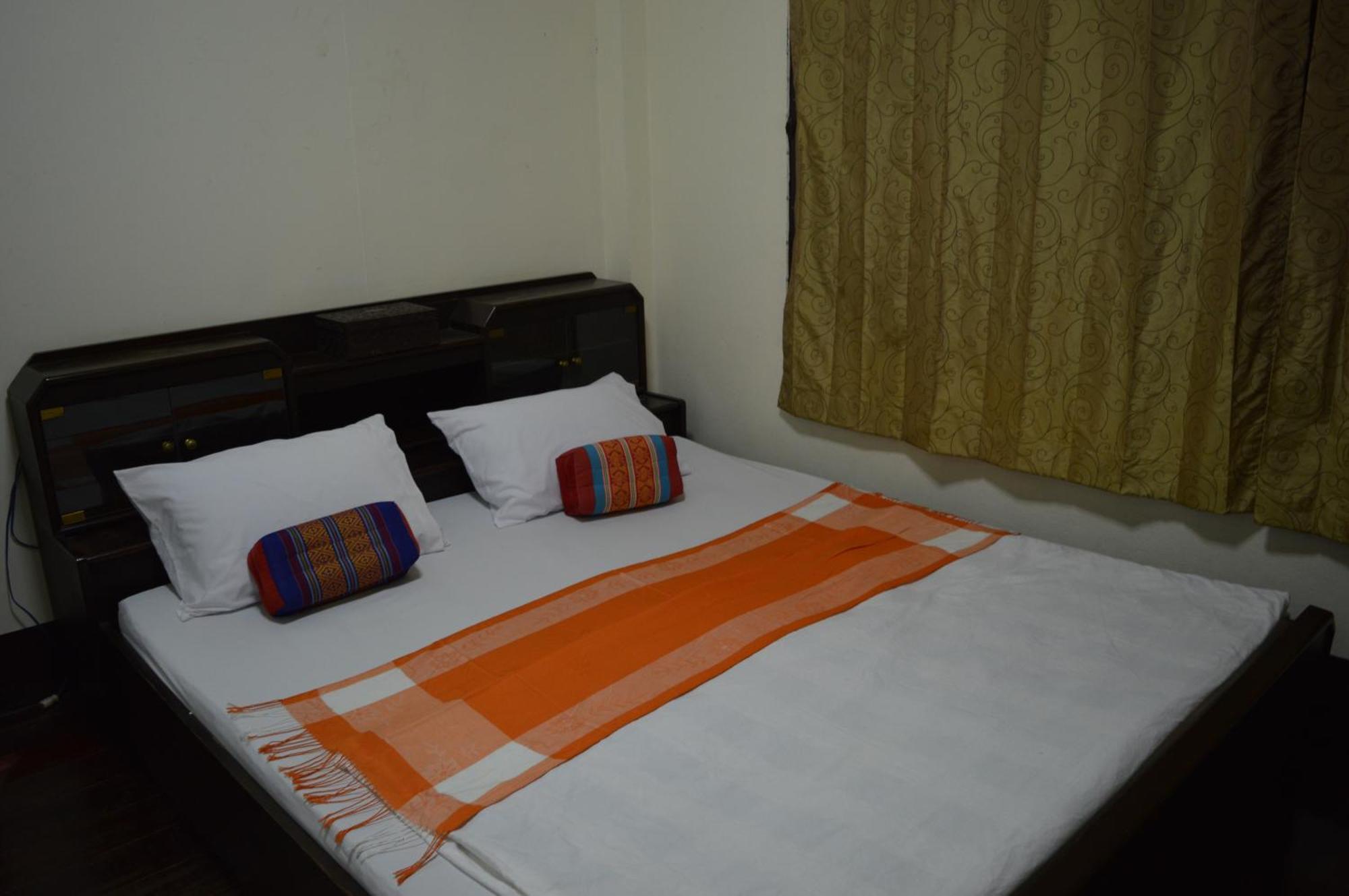 28 Rachabutr Hostel Ubonratcsathani Szoba fotó