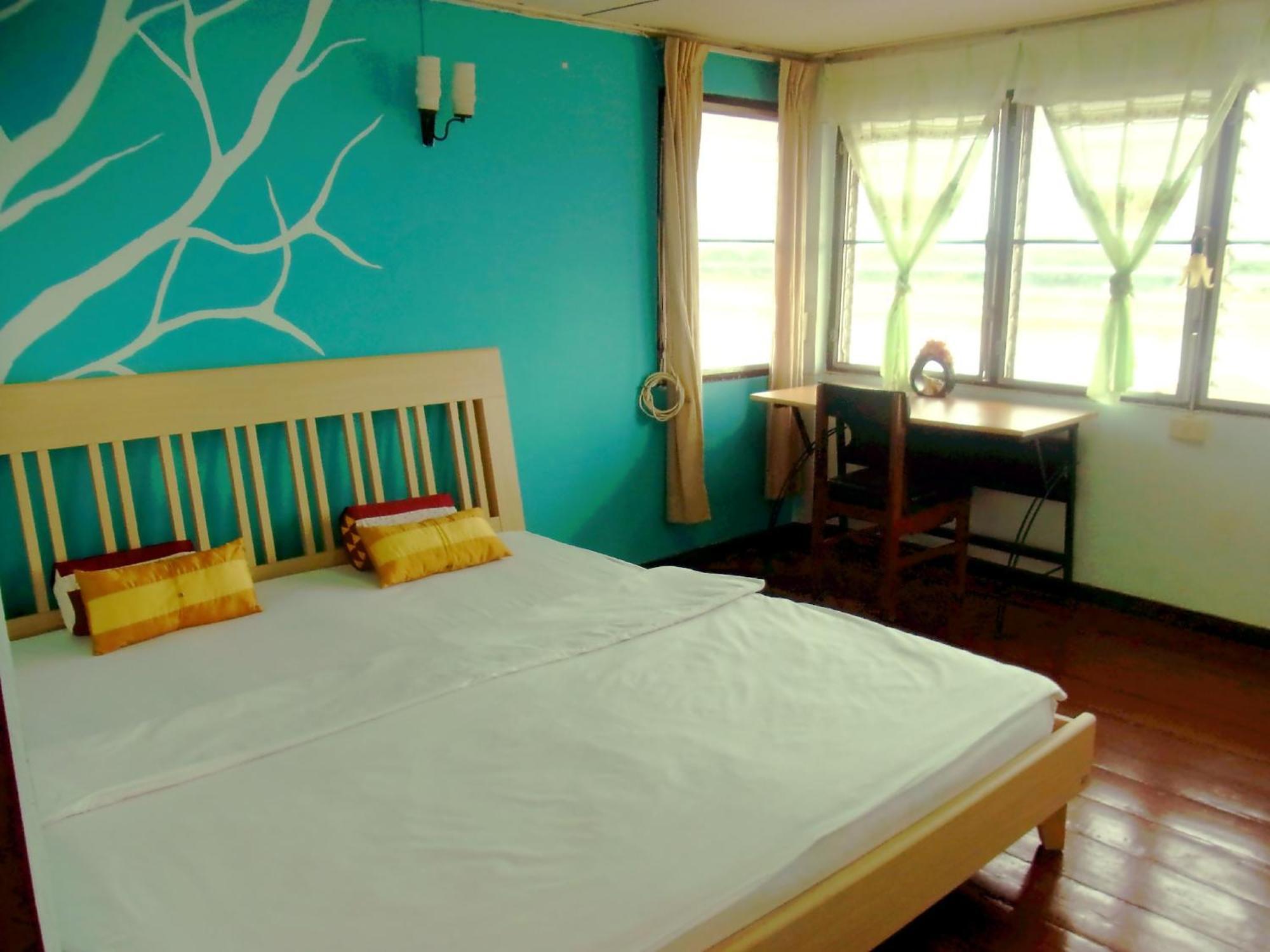 28 Rachabutr Hostel Ubonratcsathani Szoba fotó