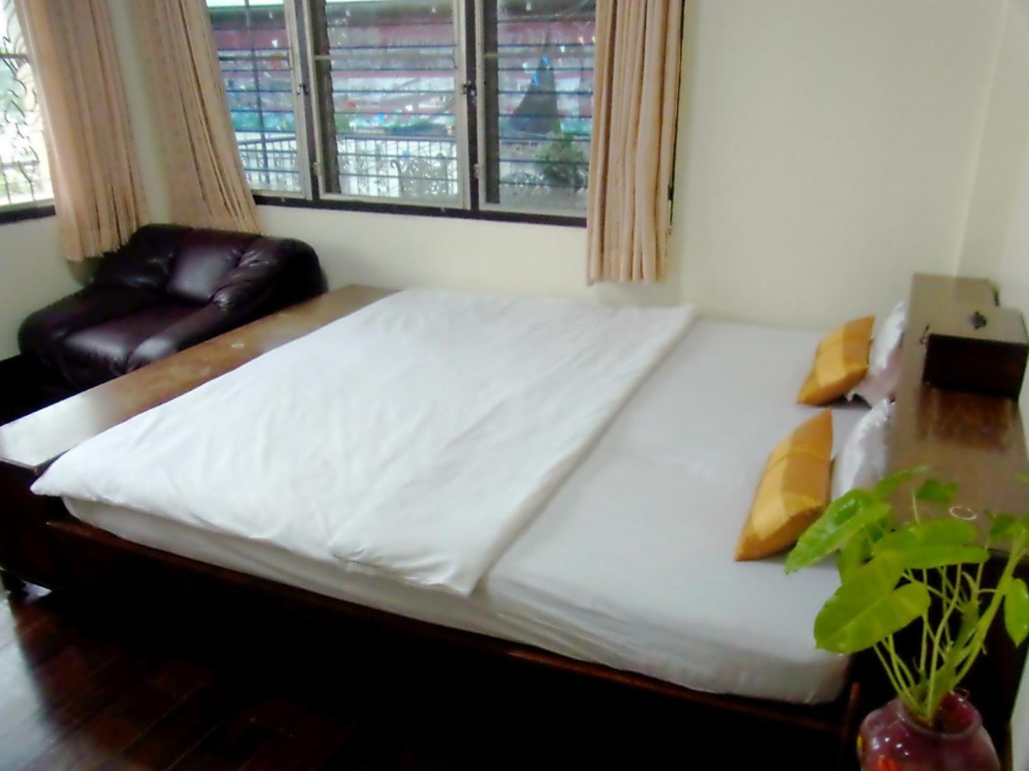 28 Rachabutr Hostel Ubonratcsathani Szoba fotó